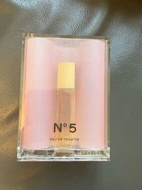 CHANEL N°5 Eau de Toilette Roller Trio - Pink and Gold